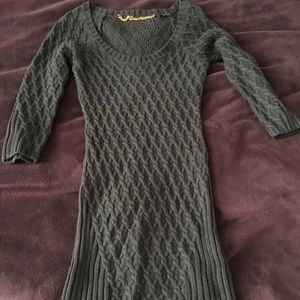 Guess sweater dress with 3/4 sleeves.